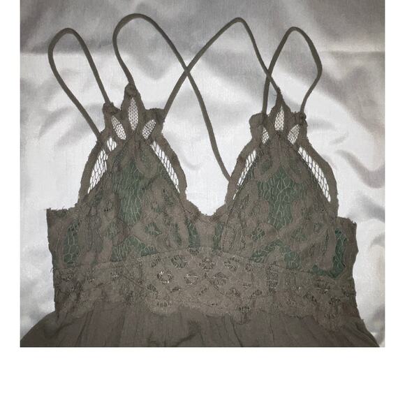 La‎ Meil Crochet Dress - Size L - Asymmetric Ruffle Hem, Double Cross Straps - Picture 3 of 9